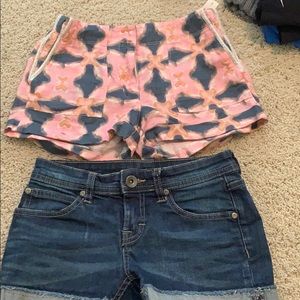 Bundle of 2 girls shirts, size 10